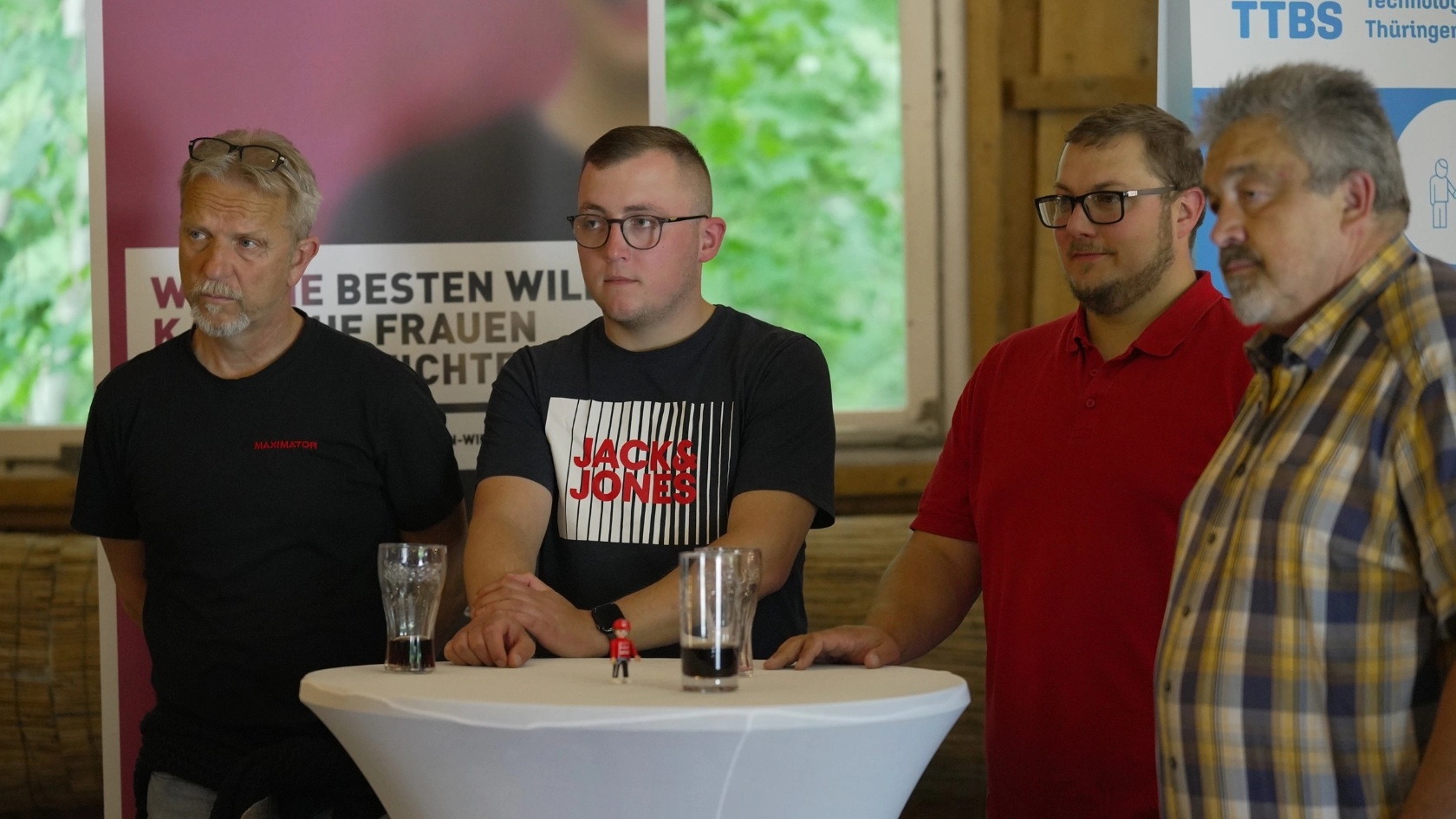 Kollegen von Maximator